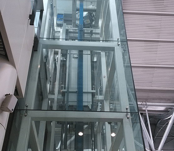 观光电梯玻璃井道