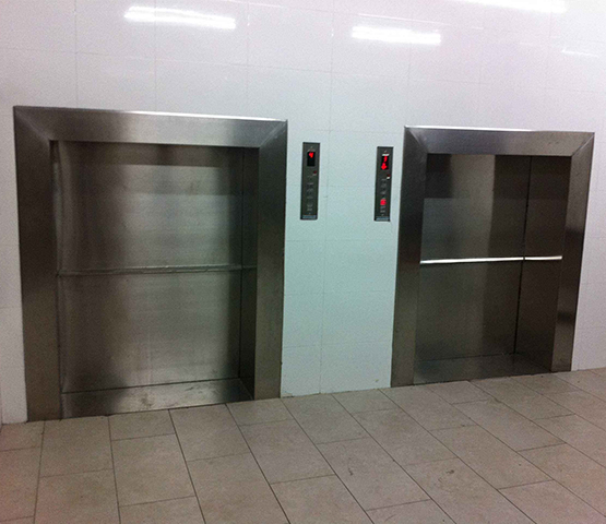 杂物电梯